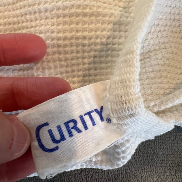 Bundle of Four Small Swaddle Blankets - Picture 4 of 10